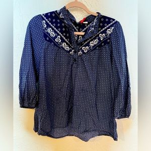 H&M Divided Navy and Cream Patterned Blouse